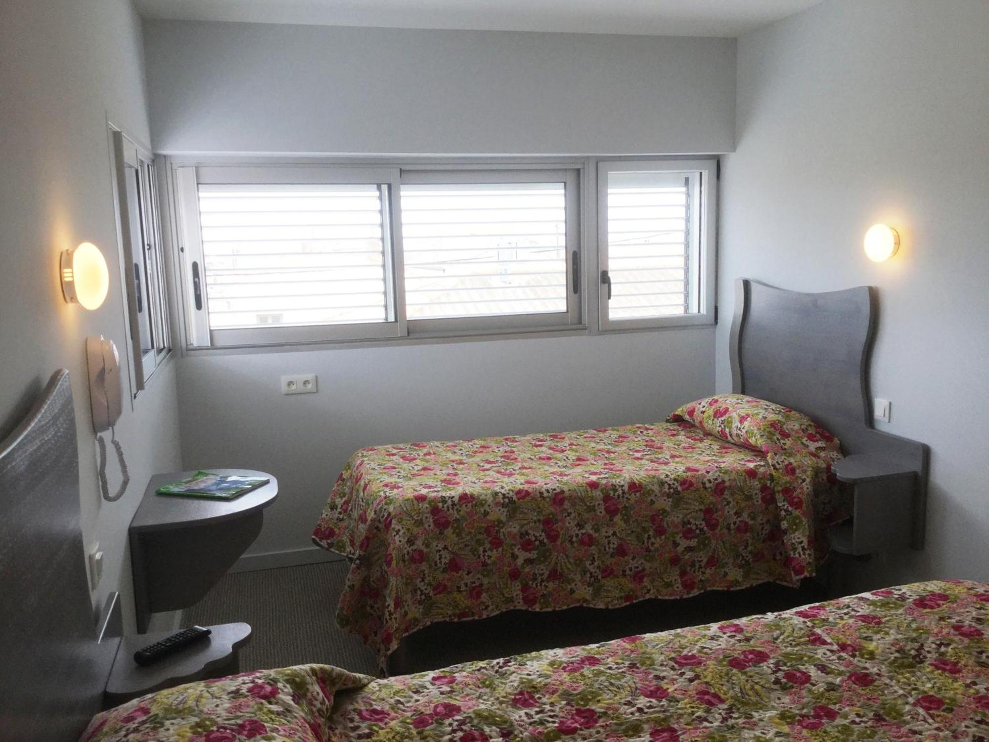 Hotel De La Plage Gruissan Quarto foto